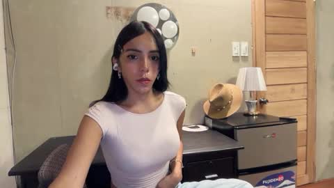Snapshot of galileii chatting on September 18, 11:47 am galileii online show from September 18, 11:47 am