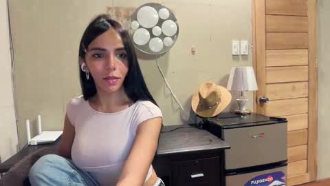 Snapshot of galileii chatting on October 4, 11:19 am galileii online show from October 4, 11:19 am