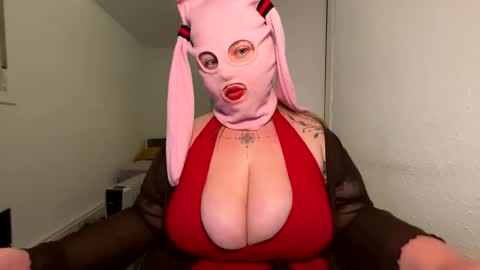 gapetrainee online show from November 17, 10:12 pm