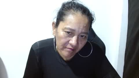 Snapshot of gatika_sexy chatting on October 10, 11:42 pm katia online show from October 10, 11:42 pm