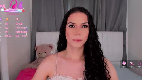 Vnecis Marn online show from December 15, 8:38 pm