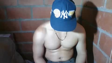 Snapshot of gattitosexy_95 chatting on October 29, 7:25 pm gattitosexy_95 online show from October 29, 7:25 pm