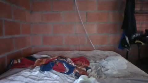 Snapshot of gattitosexy_95 chatting on December 3, 4:22 pm gattitosexy_95 online show from December 3, 4:22 pm