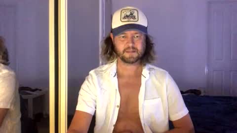 gcsurfer81 online show from March 11, 7:55 am