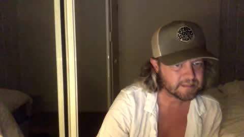 gcsurfer81 online show from October 18, 9:35 am