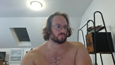 Girthy online show from October 26, 3:51 am