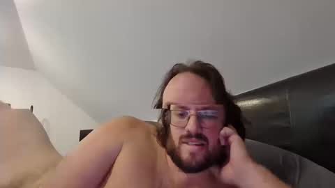 Girthy online show from October 10, 6:03 pm