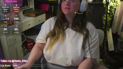 Snapshot of geeky_kitten chatting on October 3, 9:17 am Geeky Kitten Leina - online show from October 3, 9:17 am