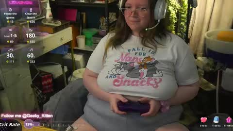 Snapshot of geeky_kitten chatting on September 29, 10:03 am Geeky Kitten Leina - online show from September 29, 10:03 am