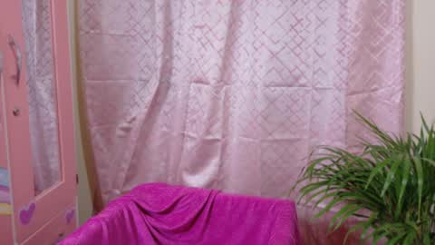 Snapshot of gema_shiny chatting on September 23, 4:28 am gema_shiny online show from September 23, 4:28 am