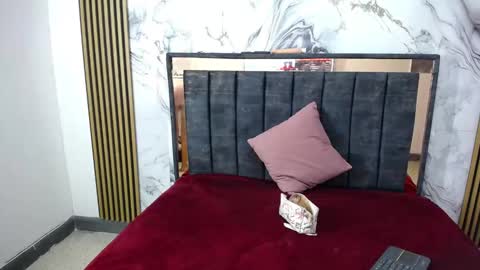 genesis_and_alex online show from January 5, 8:56 pm