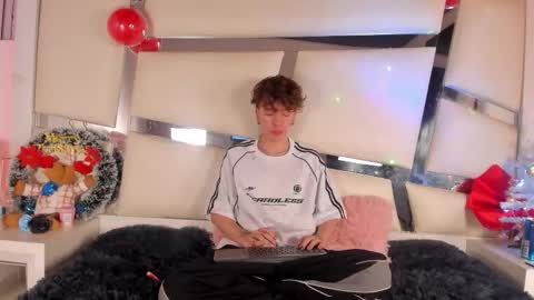 Genesis online show from December 18, 4:30 am