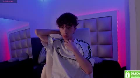 genesis_js online show from March 5, 4:32 am