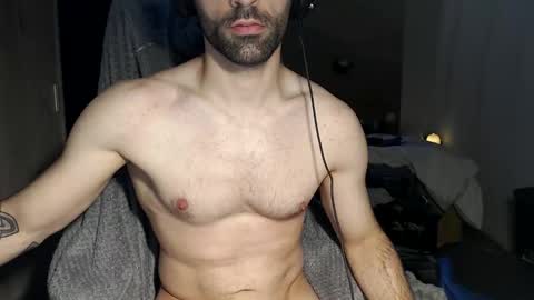 Snapshot of gennahawk chatting on November 1, 11:42 am gennahawk online show from November 1, 11:42 am