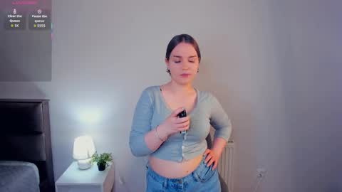 Julia online show from March 17, 6:13 pm