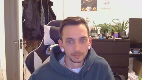 georgek0011 online show from March 5, 2:53 am