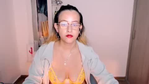 georgina Ferrer online show from June 4, 4:07 am