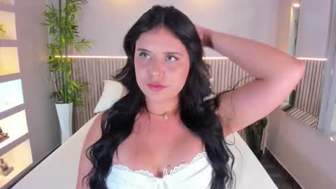 GeorginaReyes  online show from January 7, 10:48 pm