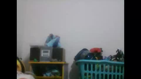 gerardopinedaunah online show from April 15, 9:01 am