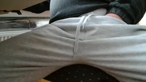 germanandy71 online show from November 30, 8:43 am