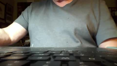 Snapshot of gerrardjj chatting on December 2, 12:12 am Jason online show from December 2, 12:12 am