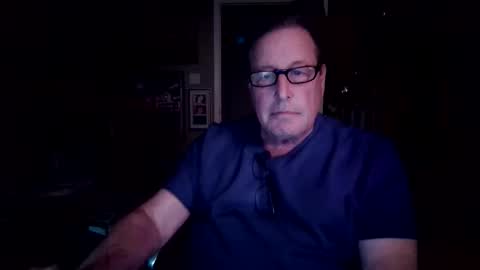 Snapshot of gerrardjj chatting on October 14, 9:18 pm Jason online show from October 14, 9:18 pm