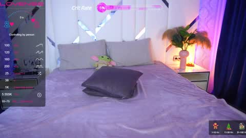 Ur Foxie online show from December 8, 4:50 pm