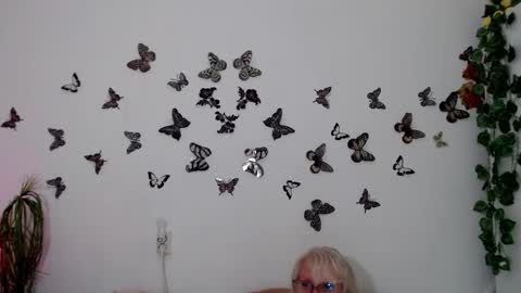 Ghertrudequeen online show from September 15, 4:14 am