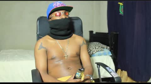 Snapshot of ghettolife2020 chatting on February 9, 3:22 am ghettolife2020 online show from February 9, 3:22 am