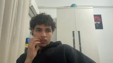 ghilassss online show from April 11, 9:35 am