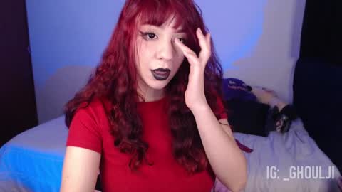 Snapshot of ghoulji chatting on December 18, 11:40 pm Annie   Im going to be offline from 29nov to 3dec online show from December 18, 11:40 pm