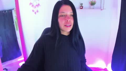 giaaaa   online show from April 13, 2:27 am