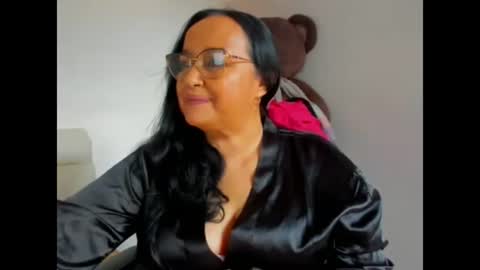 nahomi online show from March 3, 9:48 pm