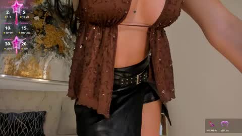 Gia Ferrera online show from November 7, 7:49 pm