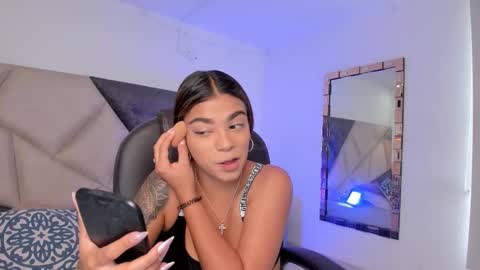 Gia  online show from March 25, 5:52 pm