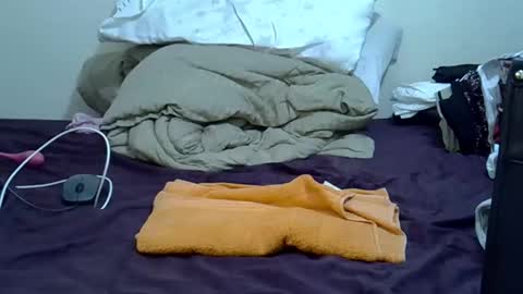 Giannah online show from December 16, 1:02 am