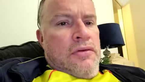 giddyup2222222 online show from November 18, 12:46 am