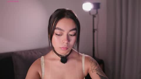 GIGI online show from April 2, 12:51 am