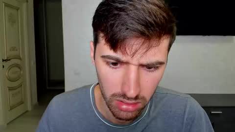 gilbertogonzales online show from March 8, 5:17 am