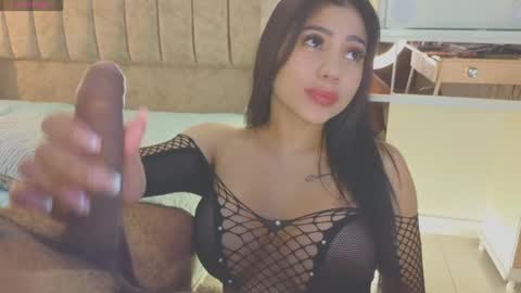 O GINA AND AKEMI    online show from October 13, 11:12 am