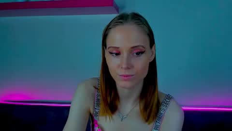 Gina online show from November 10, 11:35 am