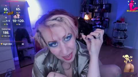 Gina Moor online show from April 17, 5:54 am