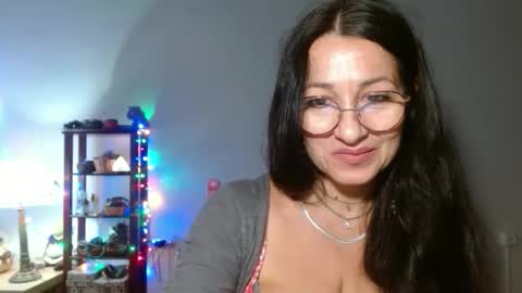 Snapshot of ginaoneon chatting on October 10, 8:35 pm GinaONeon online show from October 10, 8:35 pm