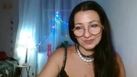 Snapshot of ginaoneon chatting on September 22, 7:51 pm GinaONeon online show from September 22, 7:51 pm