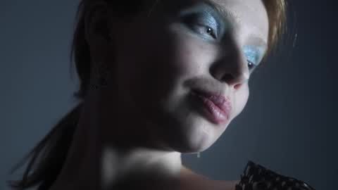        im expecting 350 thumbs up on my altar   online show from March 4, 4:17 am