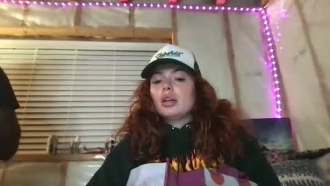 gingerinthehood69 online show from November 23, 6:55 am