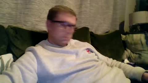 Snapshot of ginwood chatting on December 11, 7:14 pm ginwood online show from December 11, 7:14 pm