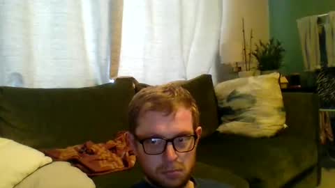 Snapshot of ginwood chatting on March 6, 1:35 pm ginwood online show from March 6, 1:35 pm