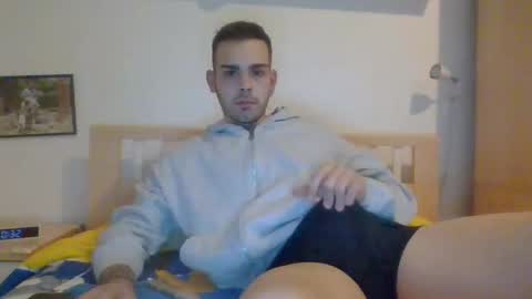 gionnylove online show from December 11, 11:32 pm