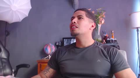 piggy boy online show from September 18, 6:56 pm